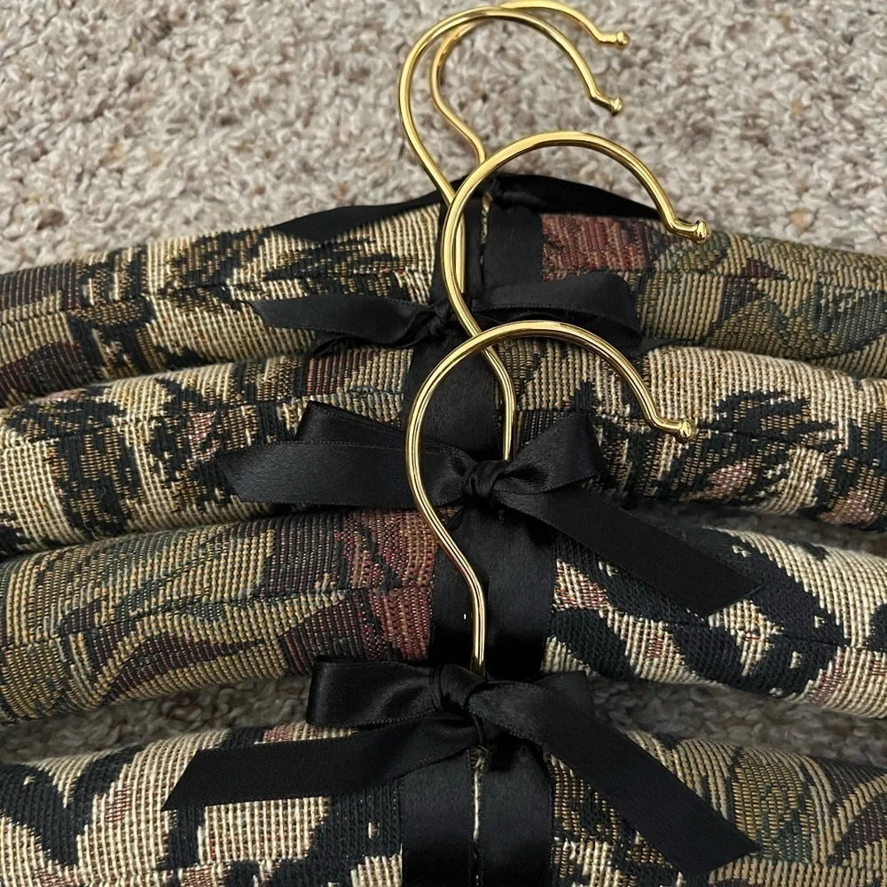 (4-hangers) Vintage canvas hangers